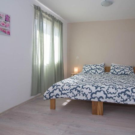 Ivana C6 Veli Losinj Luaran gambar