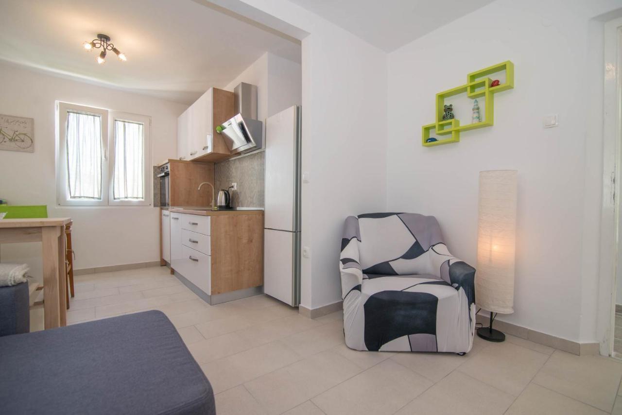 Ivana C6 Veli Losinj Luaran gambar