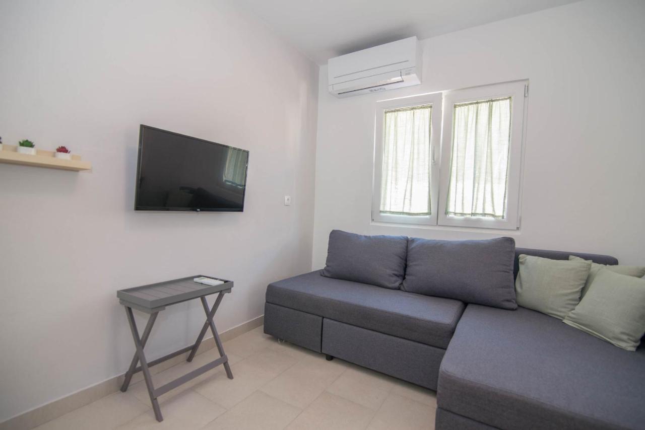 Ivana C6 Veli Losinj Luaran gambar