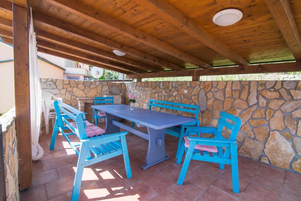Ivana C6 Veli Losinj Luaran gambar