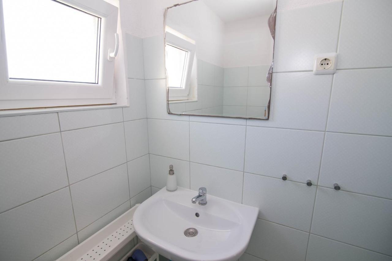 Ivana C6 Veli Losinj Luaran gambar