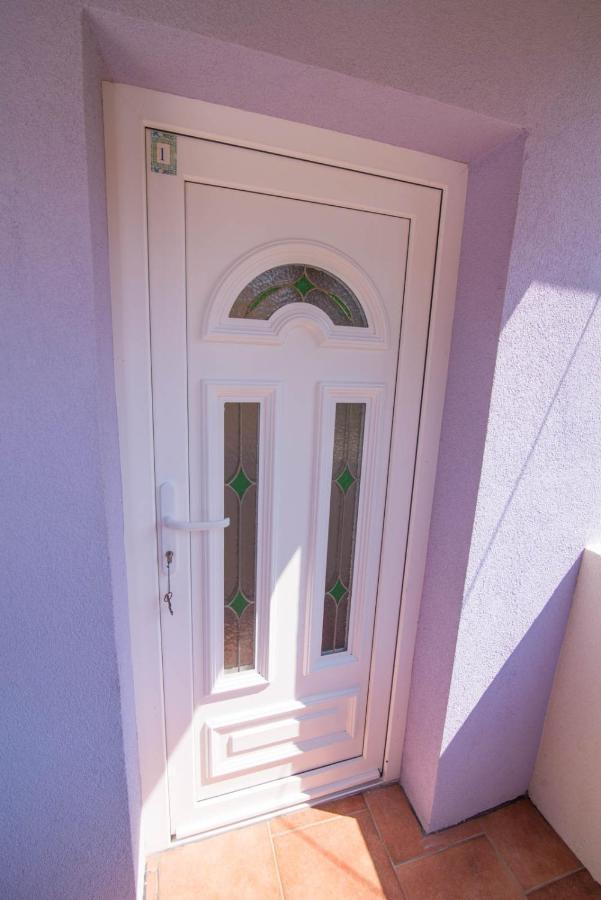 Ivana C6 Veli Losinj Luaran gambar