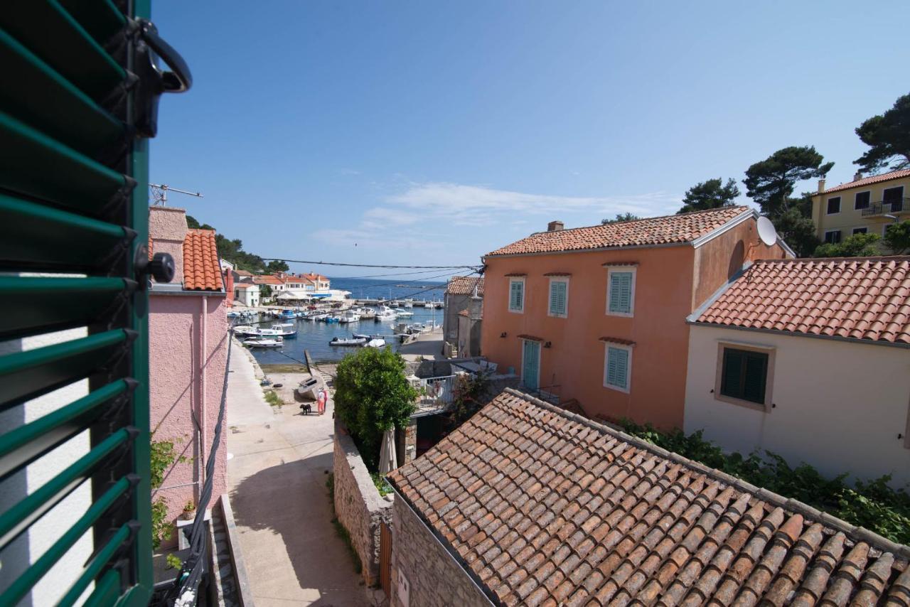 Ivana C6 Veli Losinj Luaran gambar