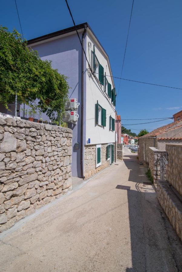 Ivana C6 Veli Losinj Luaran gambar