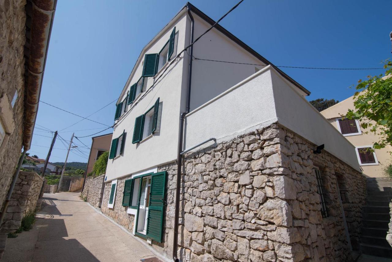 Ivana C6 Veli Losinj Luaran gambar