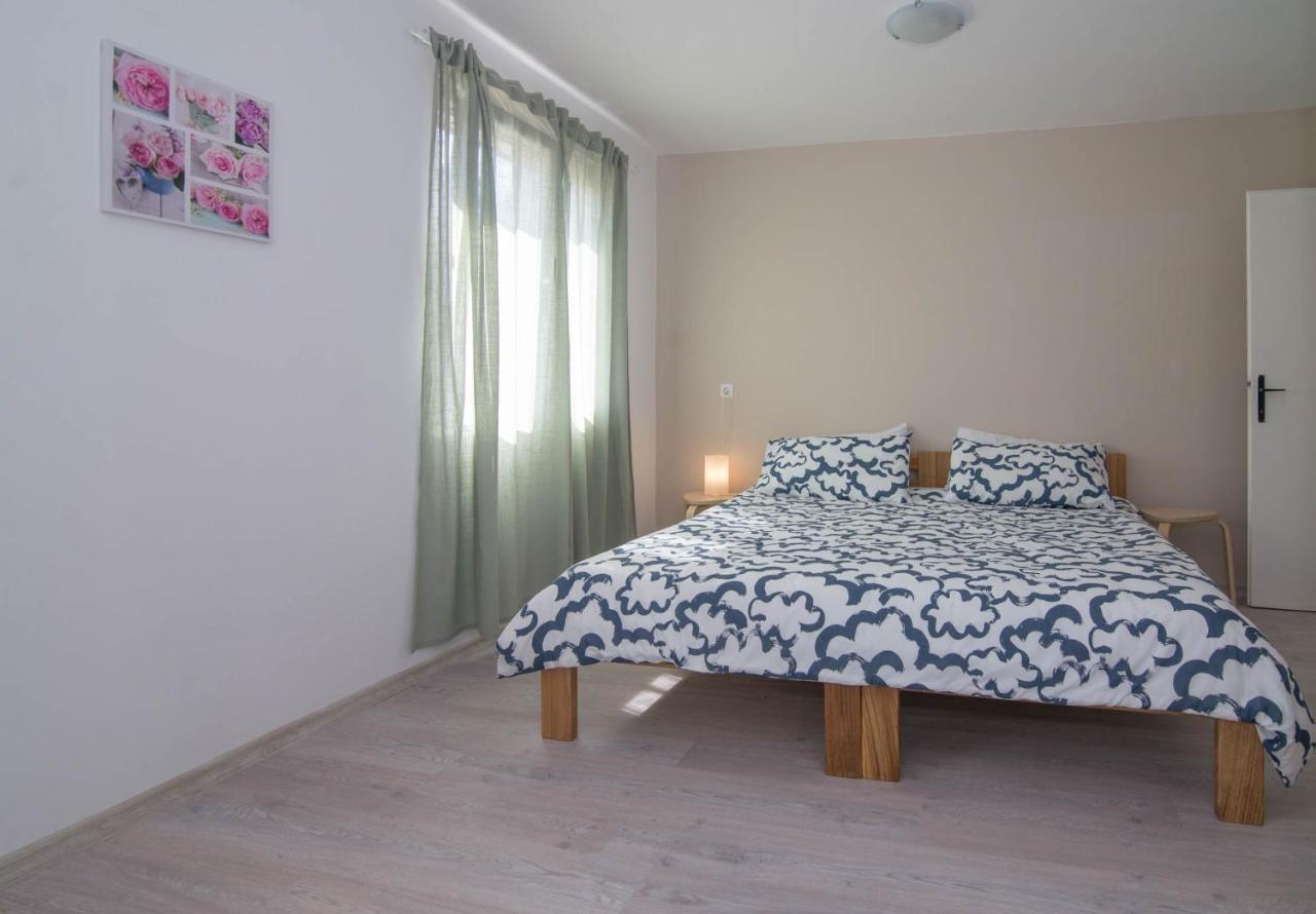 Ivana C6 Veli Losinj Luaran gambar