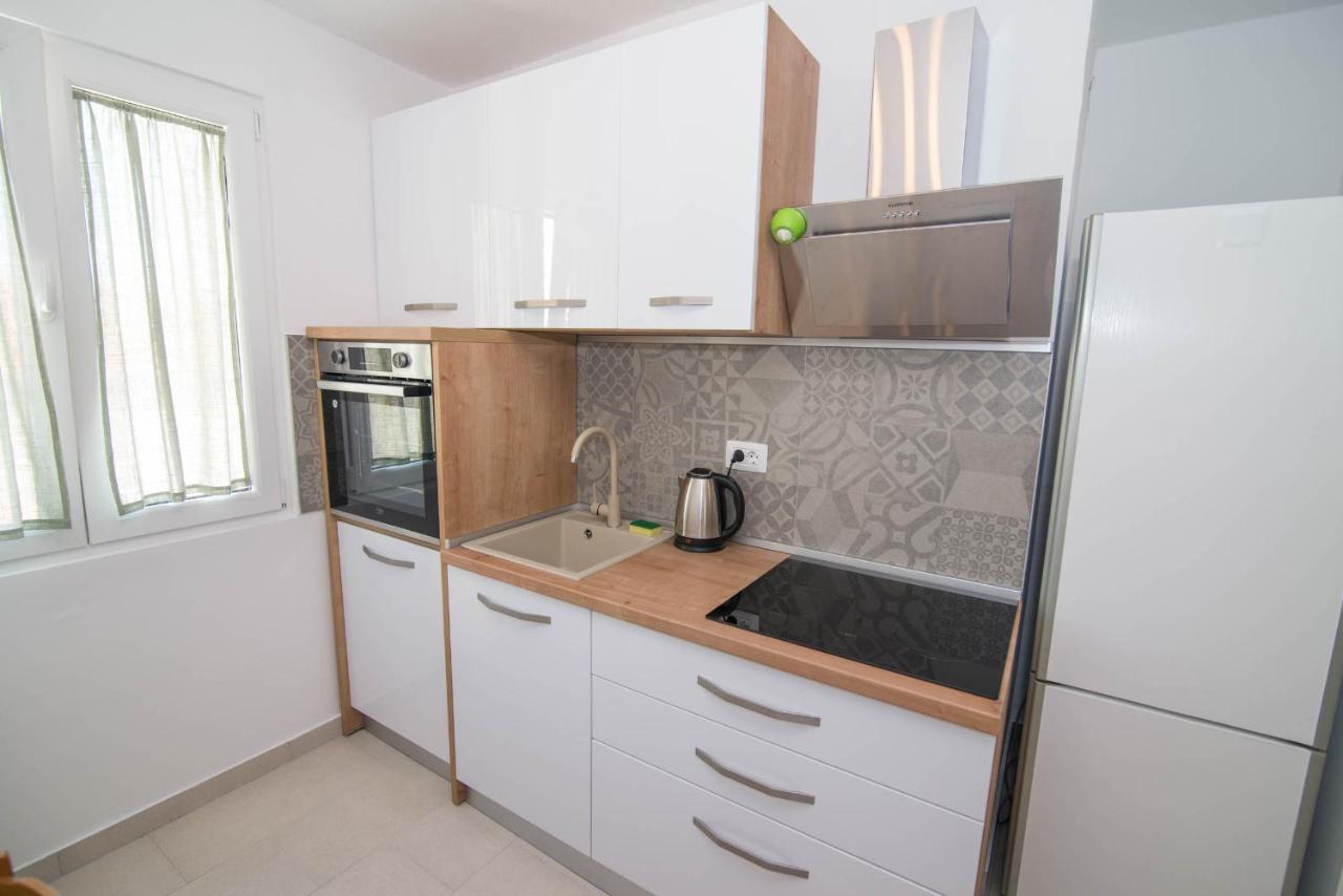Ivana C6 Veli Losinj Luaran gambar