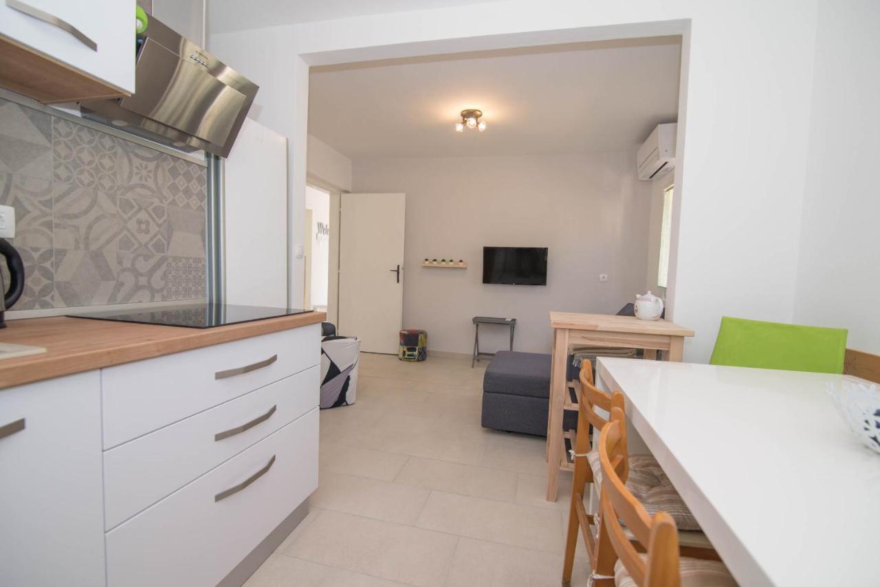 Ivana C6 Veli Losinj Luaran gambar
