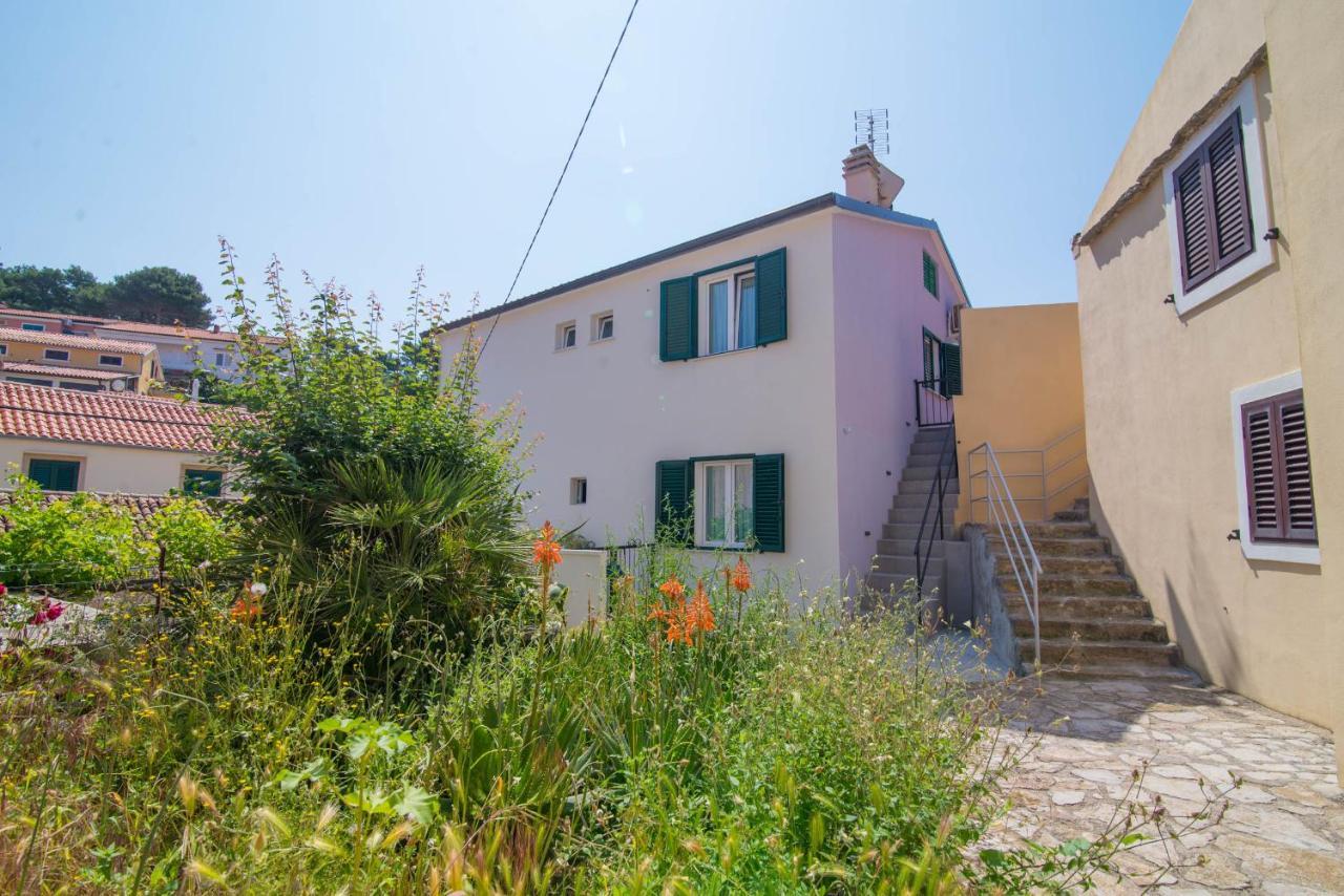 Ivana C6 Veli Losinj Luaran gambar